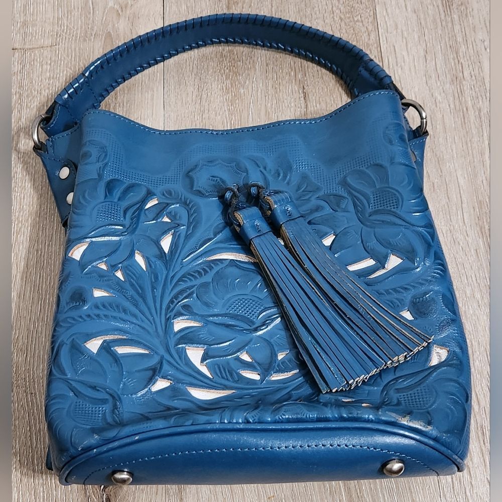 Patricia Nash Cut Out Tooling Collection Otavia Leather Floral Bucket Bag